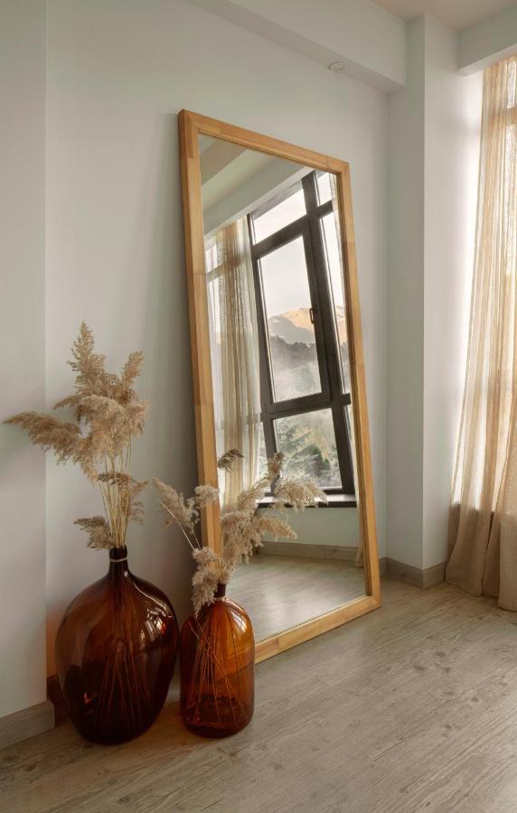 Modern Apartment In Dilijan With Great View Exterior photo